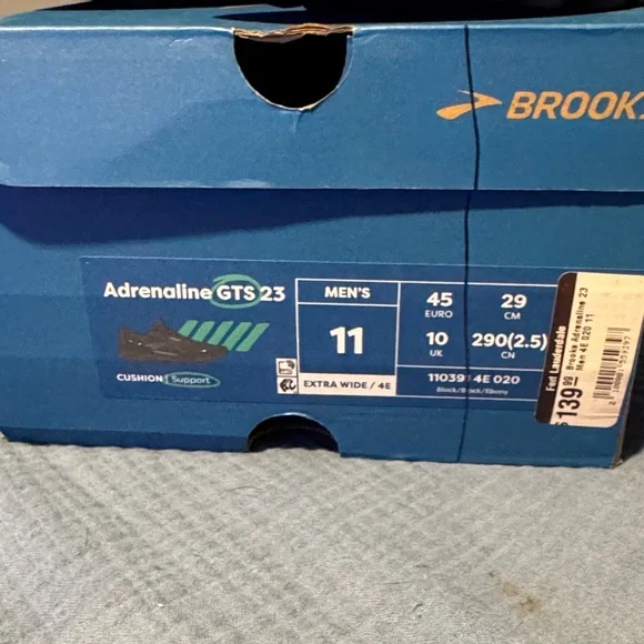 Brooks Black Extra Wide Athletic Sneakers - Picture 2 of 10